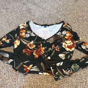 Haute Monde Dark Floral Long Sleeve CropTop small